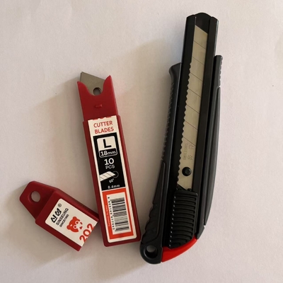 কেনা Improve Your Cutting Efficiency with 18mm Cutter Blades Fits Most Knives অনলাইনে উৎপাদন
