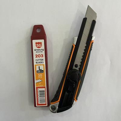 কেনা 18mm Blade Compatible Snap-Off Knife Aluminum Body for Durability and Precision অনলাইনে উৎপাদন